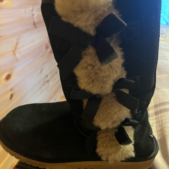 Kookaburra by Ugg Black and Cream Winter Boots - Picture 4 of 10